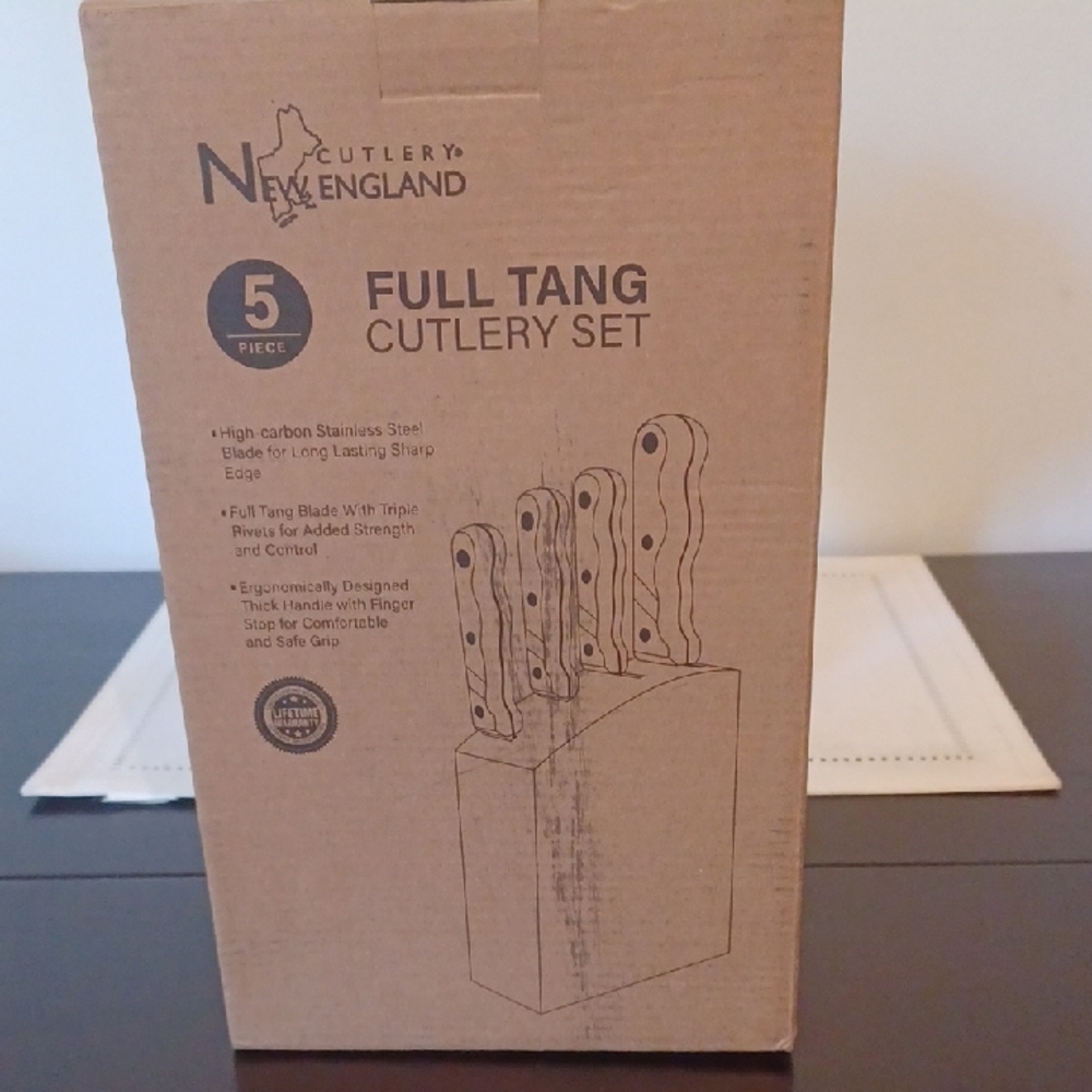 New England 5 Piece Cutlery Set _Blk Ergonomic Handles.